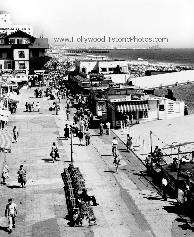 Santa Monica Boardwalk 1946 wm.jpg